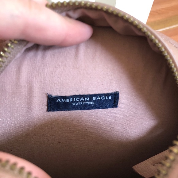 🚨AMERICAN EAGLE OUTFITTERS - Pink Crossbody - Picture 5 of 5
